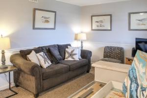 half Mi to Beach Condo in Hilton Head Resort!