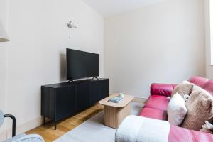 Blueground Aldgate nr Tower Bridge Gherkin LON-613