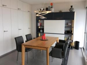 Nibbio by Fewotessin