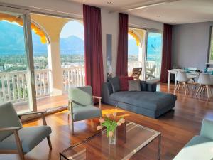 Villa Dora Attika by Fewotessin