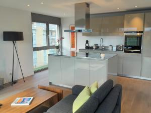 Escape 360 by Fewotessin