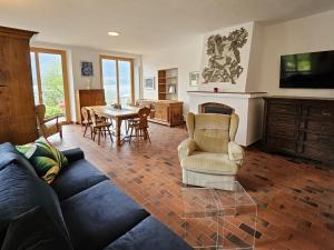 Casa Andrea Chefétage by Fewotessin