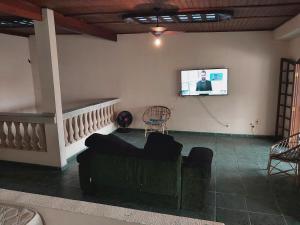 Casa espaçosa a 80m do mar na Martim de Sá ao lado da Prainha