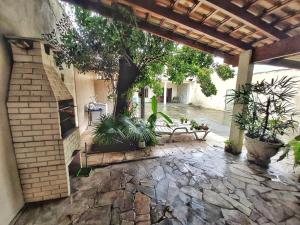 Casa espaçosa a 80m do mar na Martim de Sá ao lado da Prainha