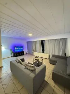 Appartement de Luxe Entièrement Rénové - Proche Aéroport de Bruxelles, Quartier Chic - Helmet