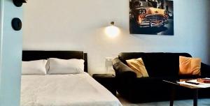 Ariel Studio Central TrainStation