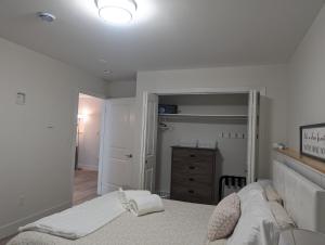 Springhouse Seaside Retreat 2-Bedroom on the Bay