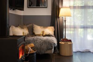 Bainbridge House-beautiful home in native bush