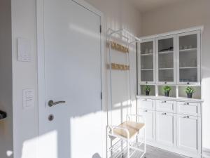 Modern, renovated studio with open views