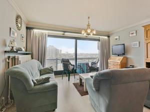 Flat in Blankenberge with Harbour Views