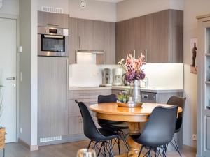 Apartment in Blankenberge with Marina View