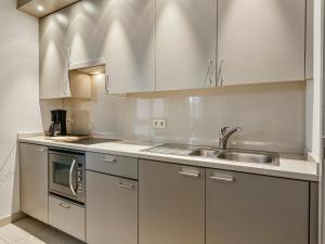 Apartment in Blankenberge near the Marina