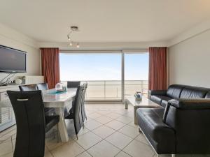Apartment in Blankenberge near Belgium Pier