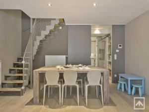 Duplex in Blankenberge steps from Seafront