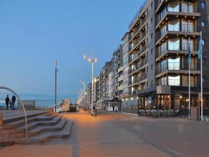 Winoc 402 apartment with sea view in Koksijde