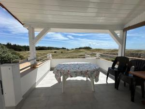 Grande maison 3 chambres, terrasse sud, proche plage et commerces, parking privé - FR-1-540-170