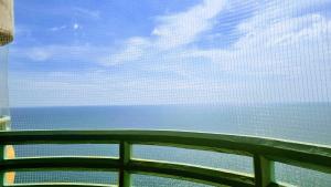 Apartment with wonderful view, Mae Ramphueng Beach, Rayong