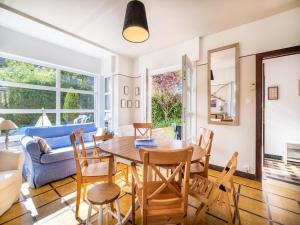 Apartment in Koksijde with Terrace & Garden