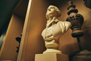 The Draftsman, Autograph Collection