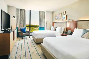 The Draftsman, Autograph Collection