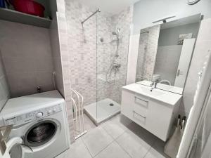 Appartements Appartement lumineux avec balcon, proche plage et parking privatif a Benodet - FR-1-481-168 : photos des chambres