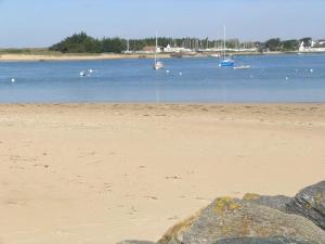 Étel - Appartement moderne 2 pièces près de la plage, parking privé - FR-1-479-190