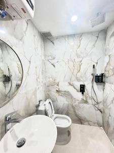 Blue Ocean Beachside Hotel Danang