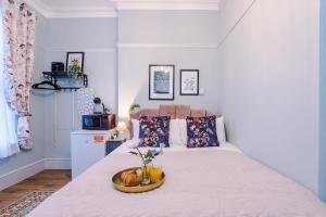 Victoria Park Studio 5 - Self Contained, Free Parking, Town Centre Gem, Free DisneyPlus & Netflix