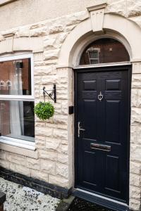 Lowell Street - Cosy 2 Bedroom Home in Worcester!