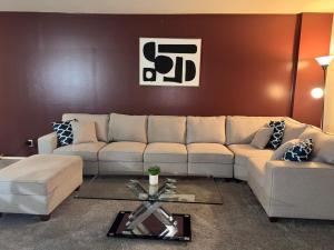 Luxurious Apt in Park La Brea
