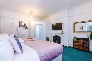 Victoria Park Studio 6 - Mins Walk To Train Station, Free Parking, Free Netflix, Prime & Disney