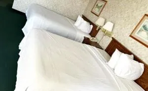 Blue Way Inn & Suites La Crosse - La Crescent