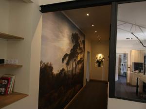 B&B / Chambres d'hotes Chambre d-hotes style 30s avec petit dej inclus, lit 180 cm, Wifi - FR-1-590-520 : photos des chambres