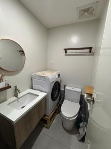 RRS Cabin, Primeworld District