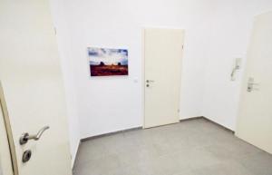 Budget & Friendly 3BR Shared Apt for 9, Near Augarten