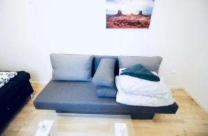 Budget & Friendly 3BR Shared Apt for 9, Near Augarten