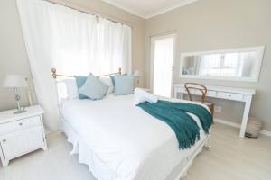 Dolphin Nook Getaway