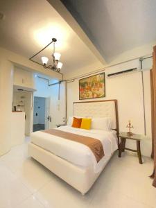 Red Angel Hotel by Our story