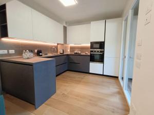 YR Apartments - Bicocca - 1 Min Walk to Metro
