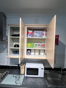 Ultra Modern Apt free parking