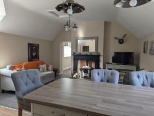 The Courtyard Apartment at Cefn Tilla Court, Usk