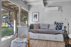 Family-Friendly Cottage Close To The Water