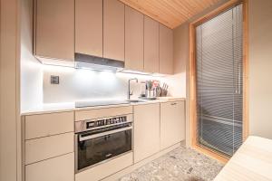 Frost Chalet Ski-in Ski-out by Aavalevi