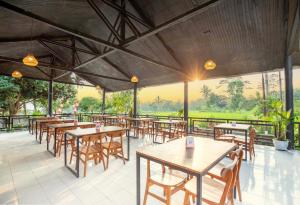 Pondok Tetebatu Cottages and Cafe