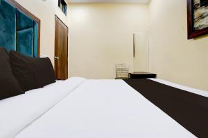 Hotel O Aai Om Residency