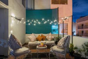 Gatsby Grandeur Luxury Villa with Private Theater & Terrace By Spacez