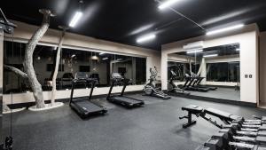 Sunset Serenity - Amply Private Terrace & Pool & Gym & Beach club access