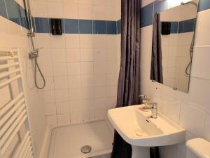 Appartements L-Atelier-T2 proche du centre-Wifi-Parking : photos des chambres