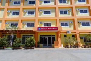 Rodolfo Royale Hotel - Amacan View Villas