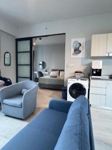 Jesselton Quay l Deluxe l Family Suite l 2 bedrooms 2 bathrooms l Sunset Seaview